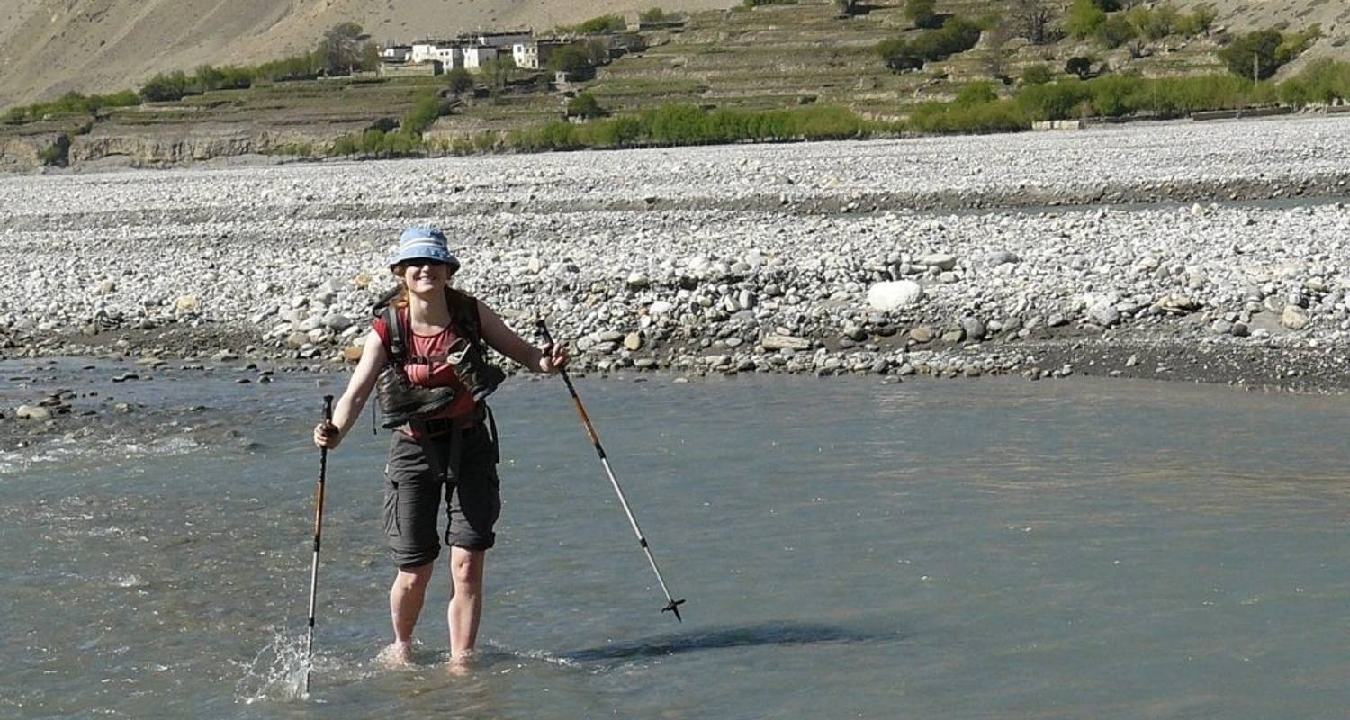Excursión al Alto Mustang - First Environmental Trekking
