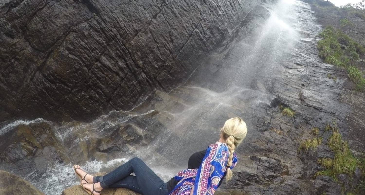 Knuckles Mountain Range & Heeloya Village Trek