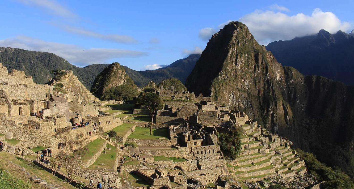 Trek to Machu Picchu through the Inca Trail - Inkayni Peru Tours