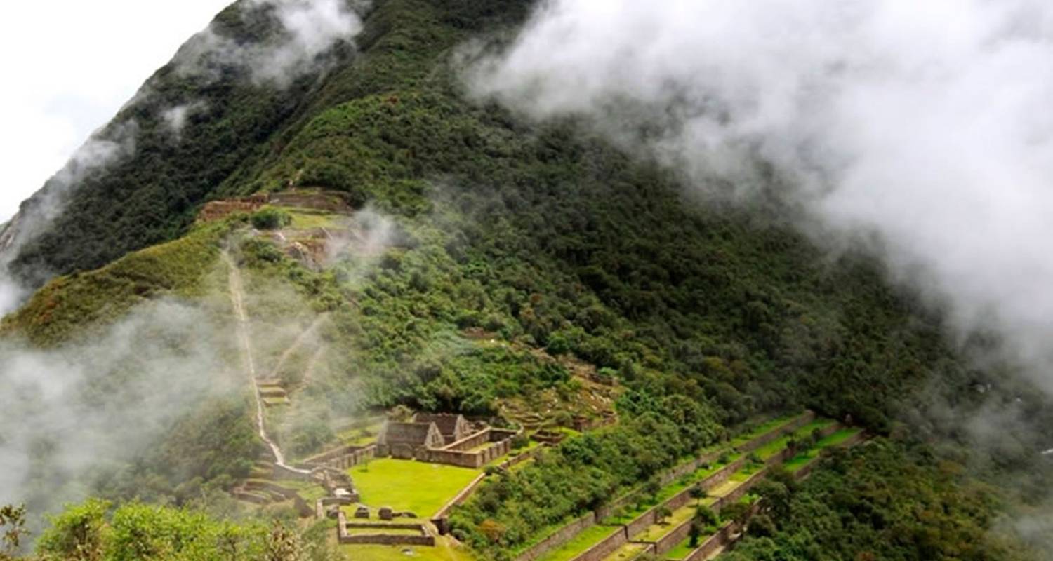 Choquequirao Trek + Machupicchu included 5D/4N - Danzak Peru Travel