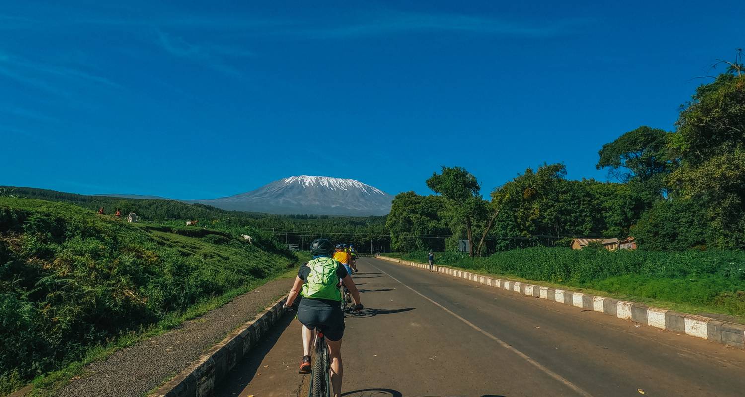 Kilimanjaro Bike Tour - Si vous ne pouvez pas l'escalader, faites- le à vélo - One Bike Tanzania