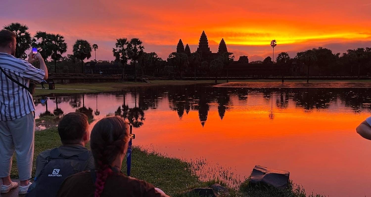 Circuito en bicicleta al amanecer de Angkor y alrededores del Parque Arqueológico - The Guide Cambodia Travel