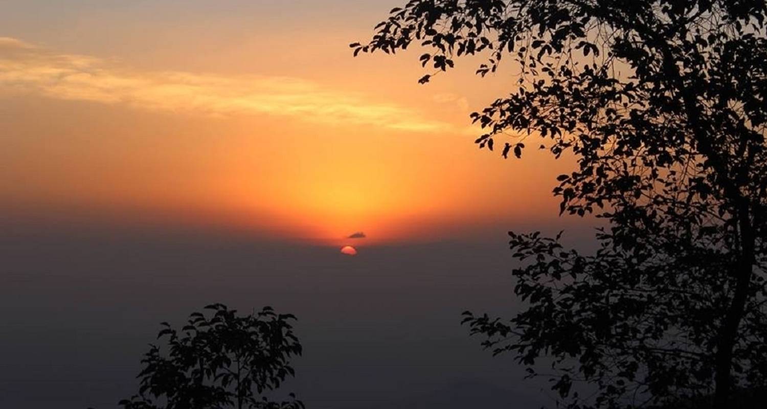 Trek en montagne avec coucher de soleil et lever de soleil - Amazing Authentic Treks 