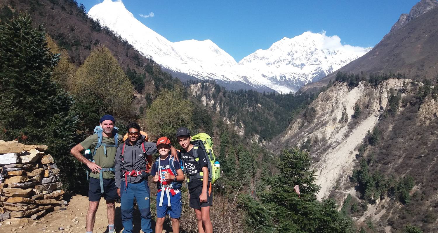 Excursionismo de 12 días por el circuito del Manaslu - Sherpa Expedition & Trekking Pvt. Ltd.