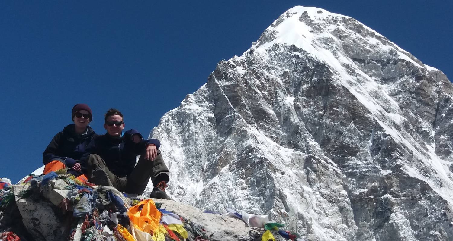 Everest Three High Pass Trekking - Sherpa Expedition Teams