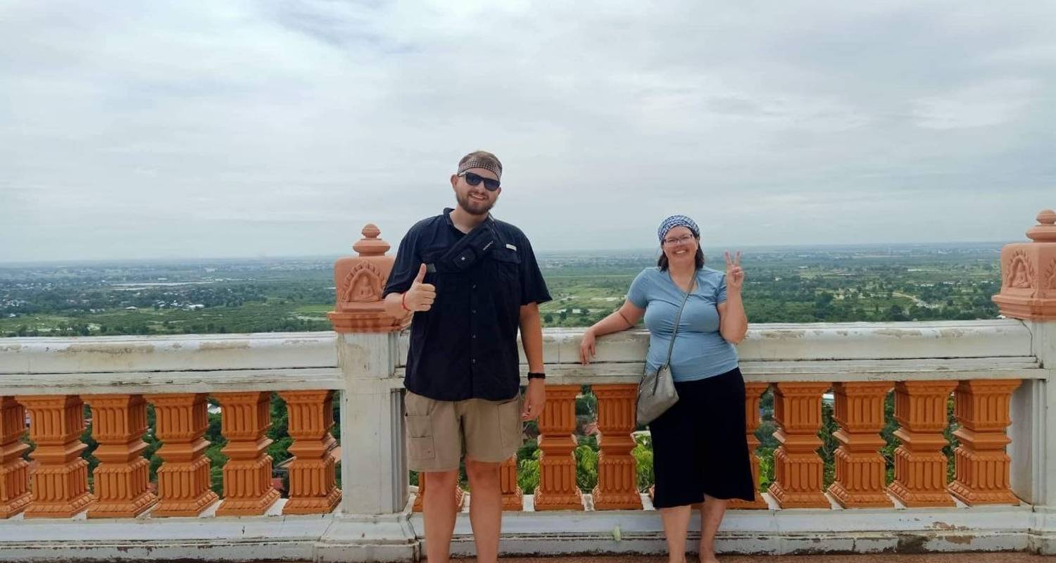 Estupas de Udong, Tuol Sleng y Campo de exterminio de Choeung Ek - Euro Khmer Voyages