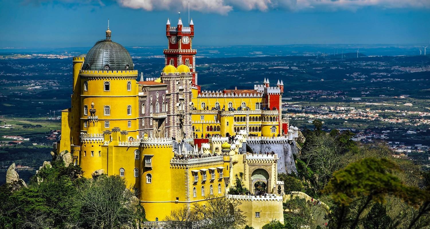 Best of Lisbon and The Azores: City and Nature Wonders