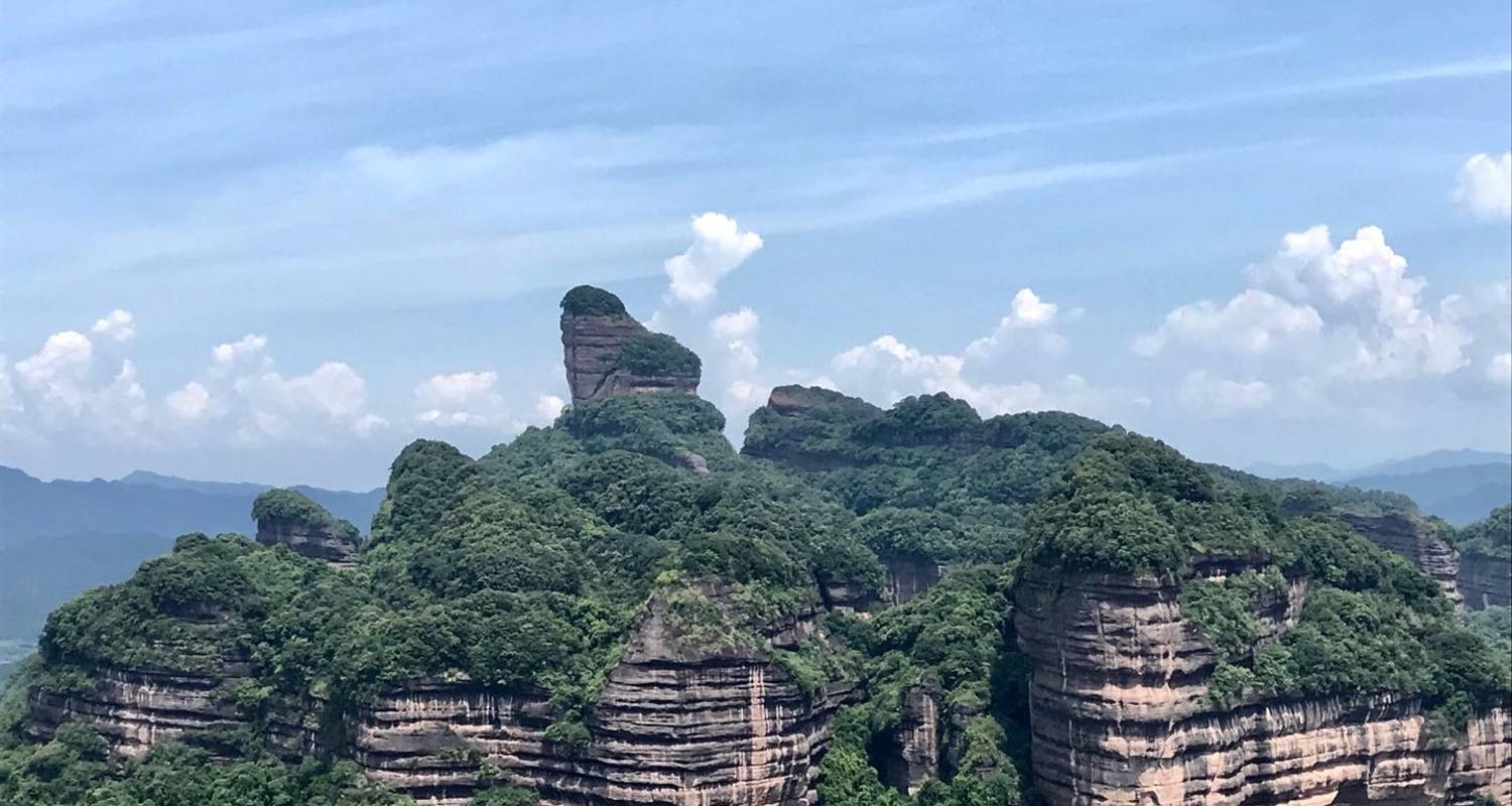 Visite privée de 3 jours du canyon de Gulong, du corridor des pics et du mont Danxia depuis Guangzhou - Silk Road Trips