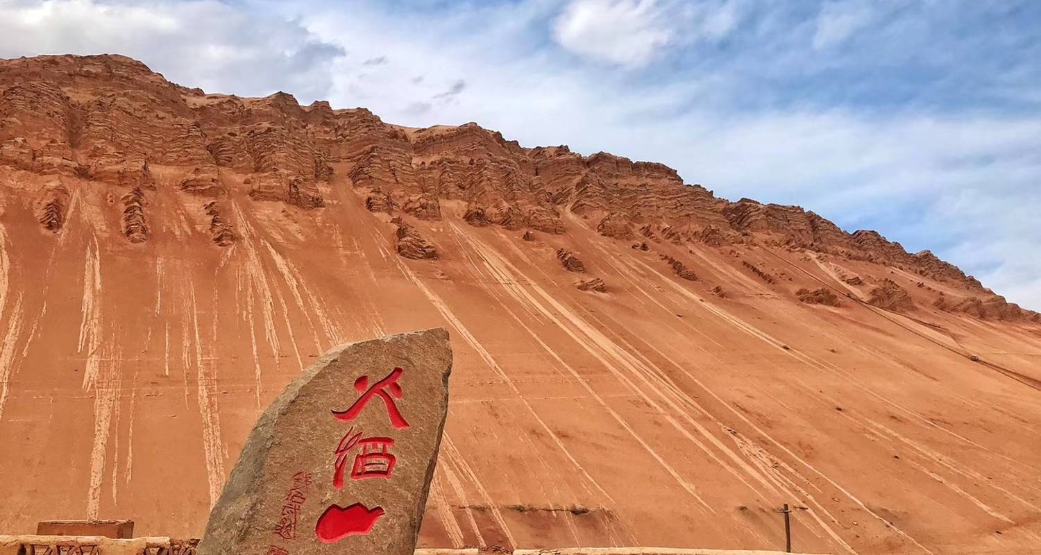 Budget Xinjiang Tour: Urumqi, Turpan and Kashgar 6 Days - Silk Road Trips