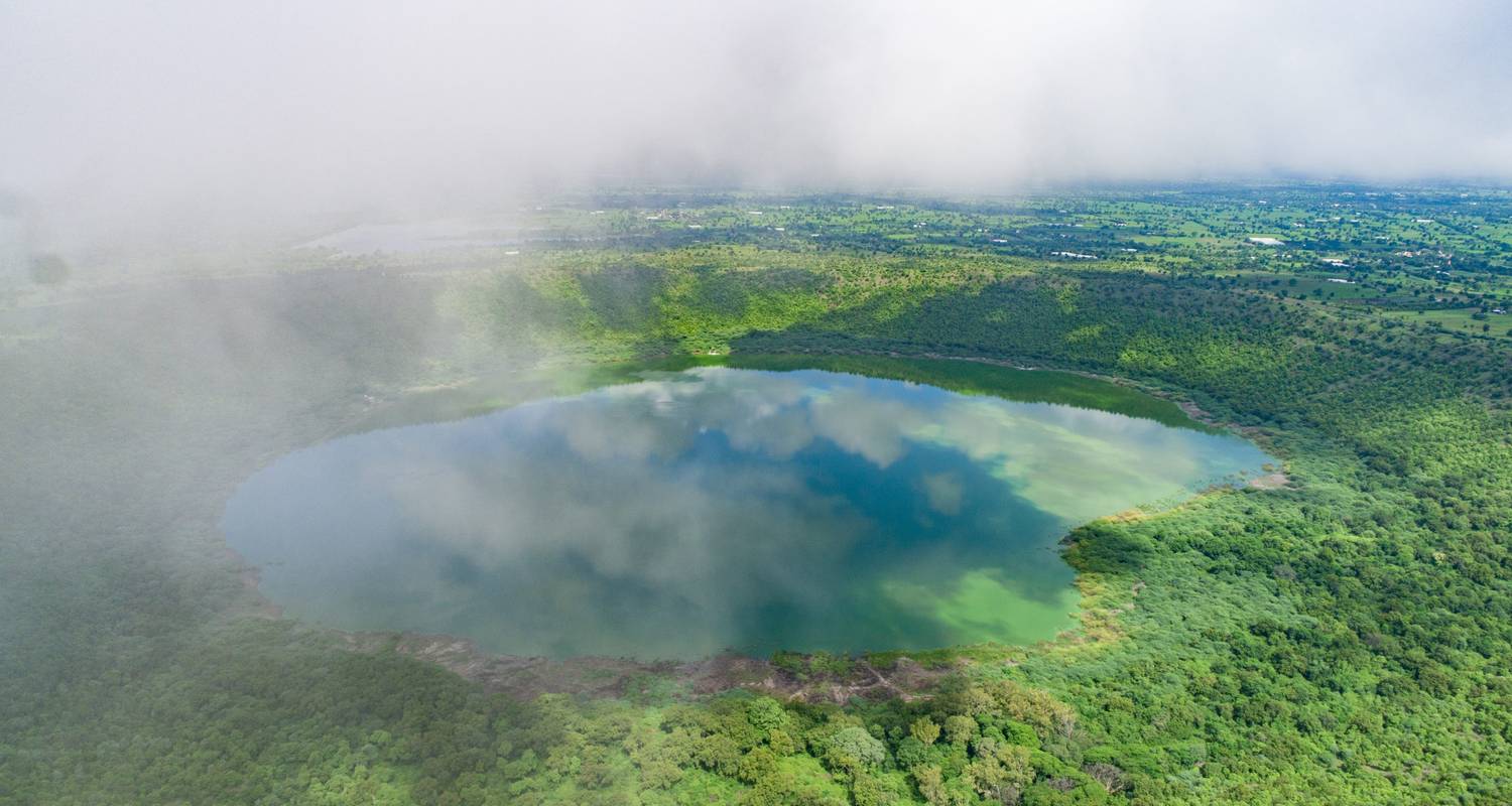 Découverte de Lonar depuis Aurangabad : une journée d'émerveillement géologique - Agora Voyages OPC Pvt Ltd