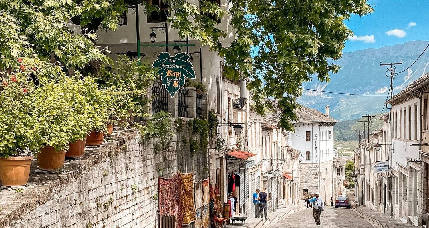 3 UNESCO sites from Saranda:  tour of Butrint, Gjirokastra and Berat in three days - Choose Balkans
