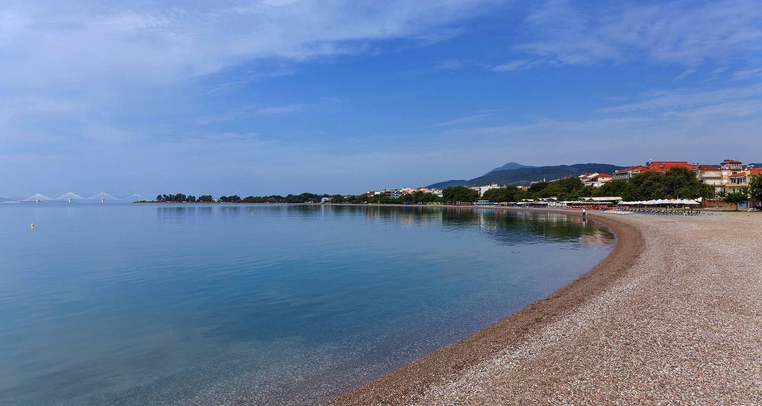 Superb tour in Greece and Albania: UNESCO sites and other top destinations on a 19-days tour from Igoumenitsa