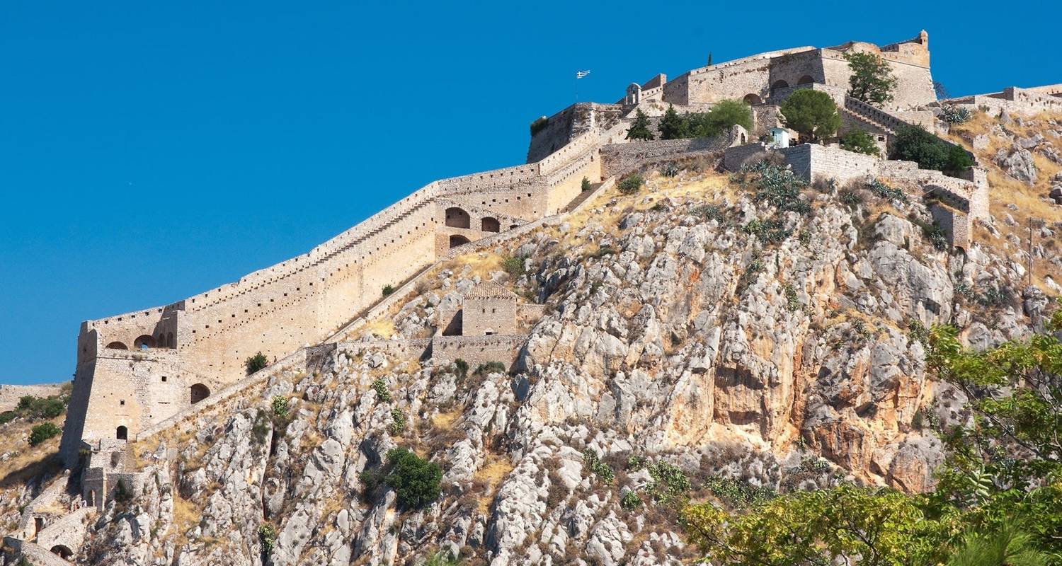 Enchanting tour in Greece: UNESCO sites and other top destinations on a 16-days tour from Igoumenitsa