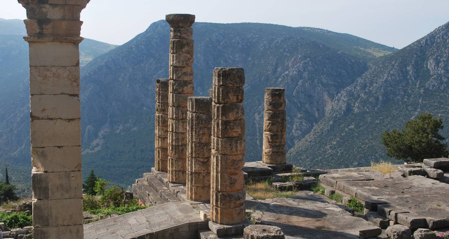 Gorgeous tour in Greece: UNESCO sites and other top destinations on a 9-days tour from Igoumenitsa