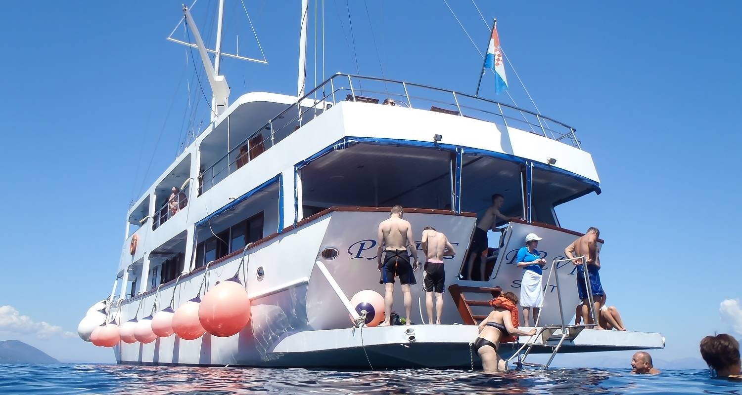 4-day Split to Dubrovnik one-way, Premier boat, 18-35s
