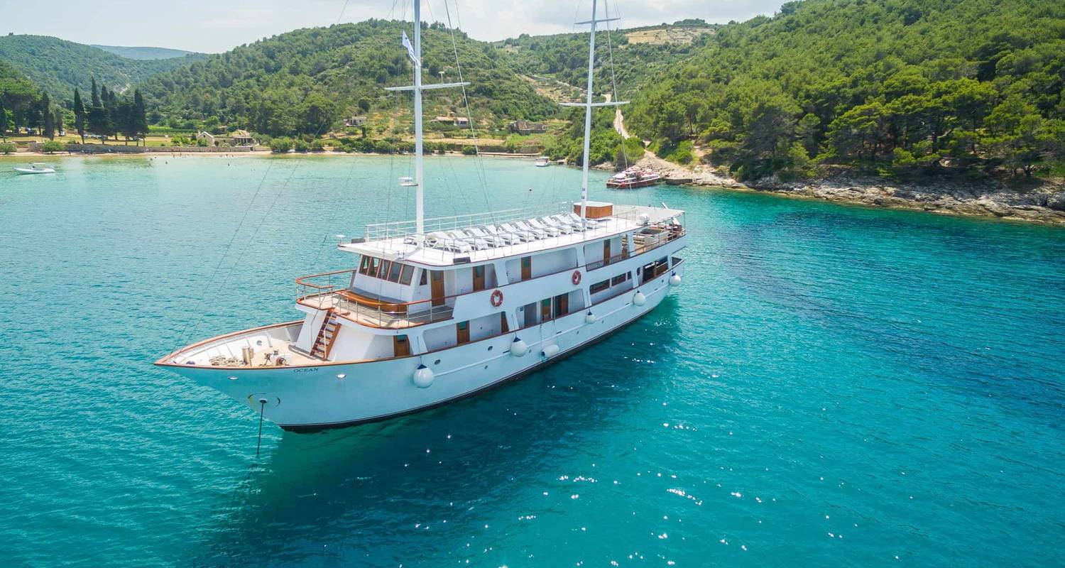 Cruise van en naar Split – premier plus boot – voor 30- tot 49-jarigen - Go Croatia Sail