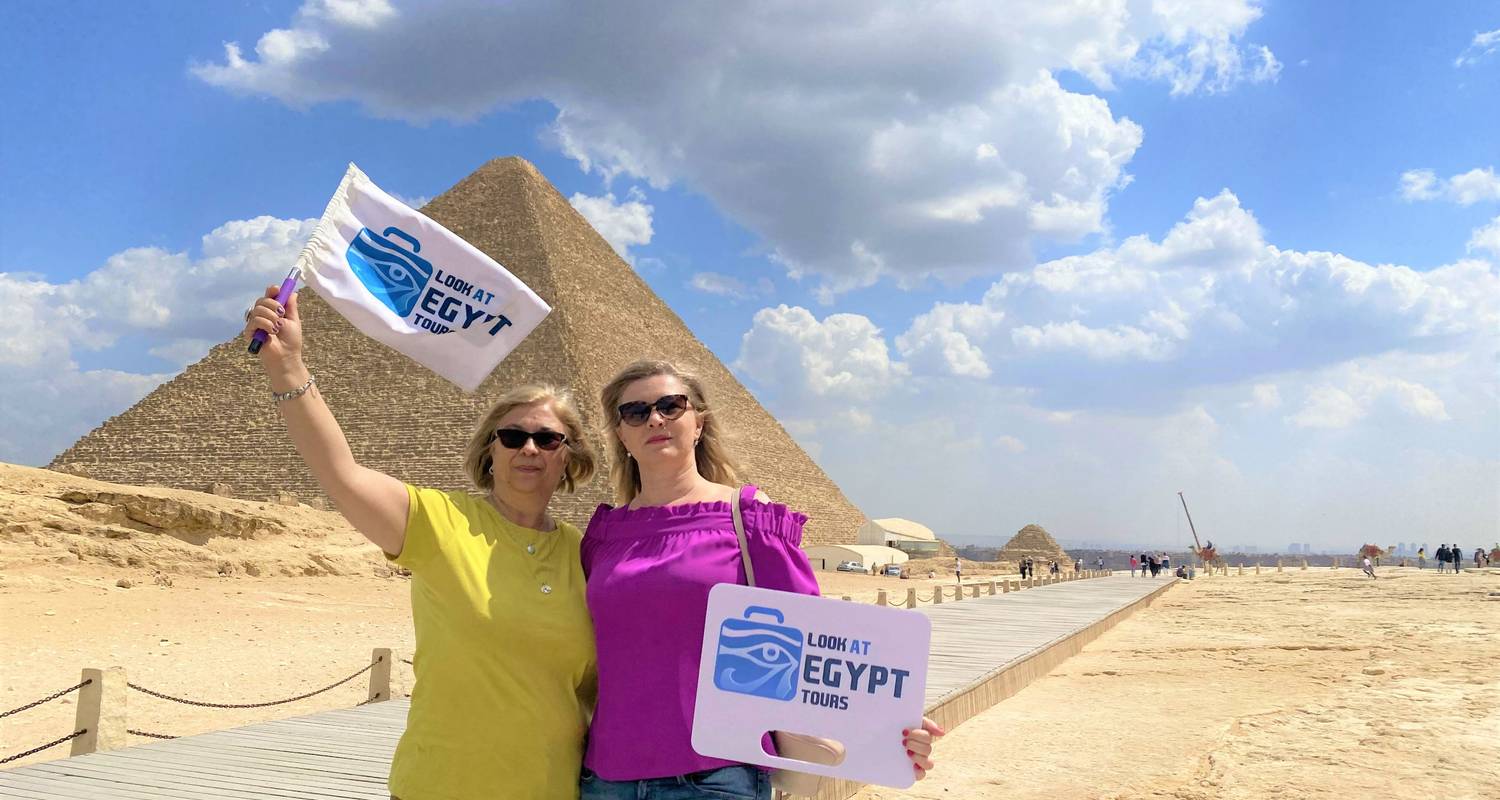 Journée complète privée aux Pyramides de Gizeh et au Sphinx, au Musée égyptien et au Vieux Caire - Look at Egypt Tours 