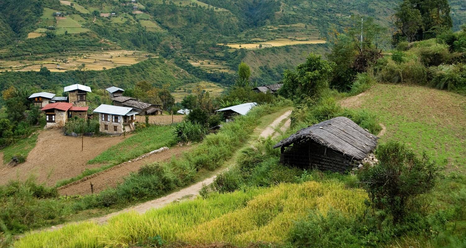 Bhutan Culturele Rondreis met 2-daagse Trek in Bumthang Vallei - Bhutan Acorn Tours & Travel