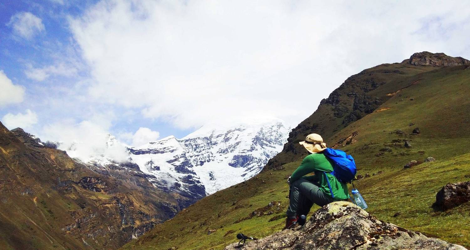 Bhutan Majestueuze Jomolhari Basecamp Loop Trek - Bhutan Acorn Tours & Travel