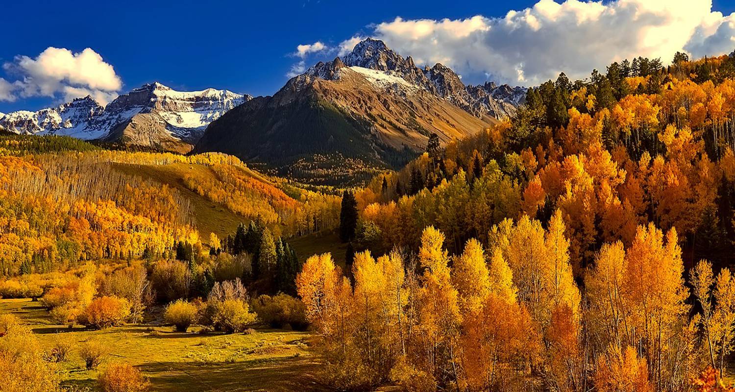 USA Colorado Highlights Aspen with Fall Foliage by Bucket List Group