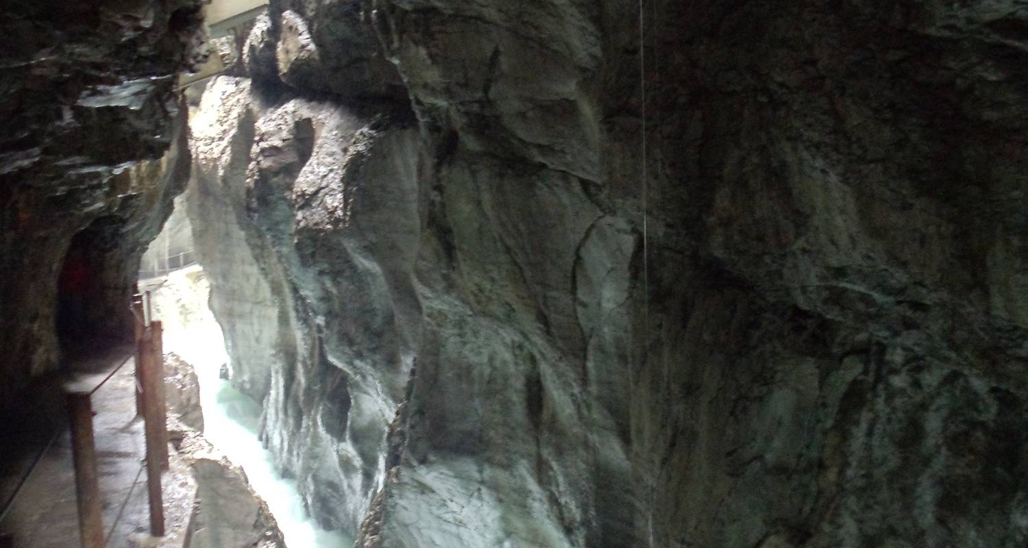 Around the Zugspitze with Charm