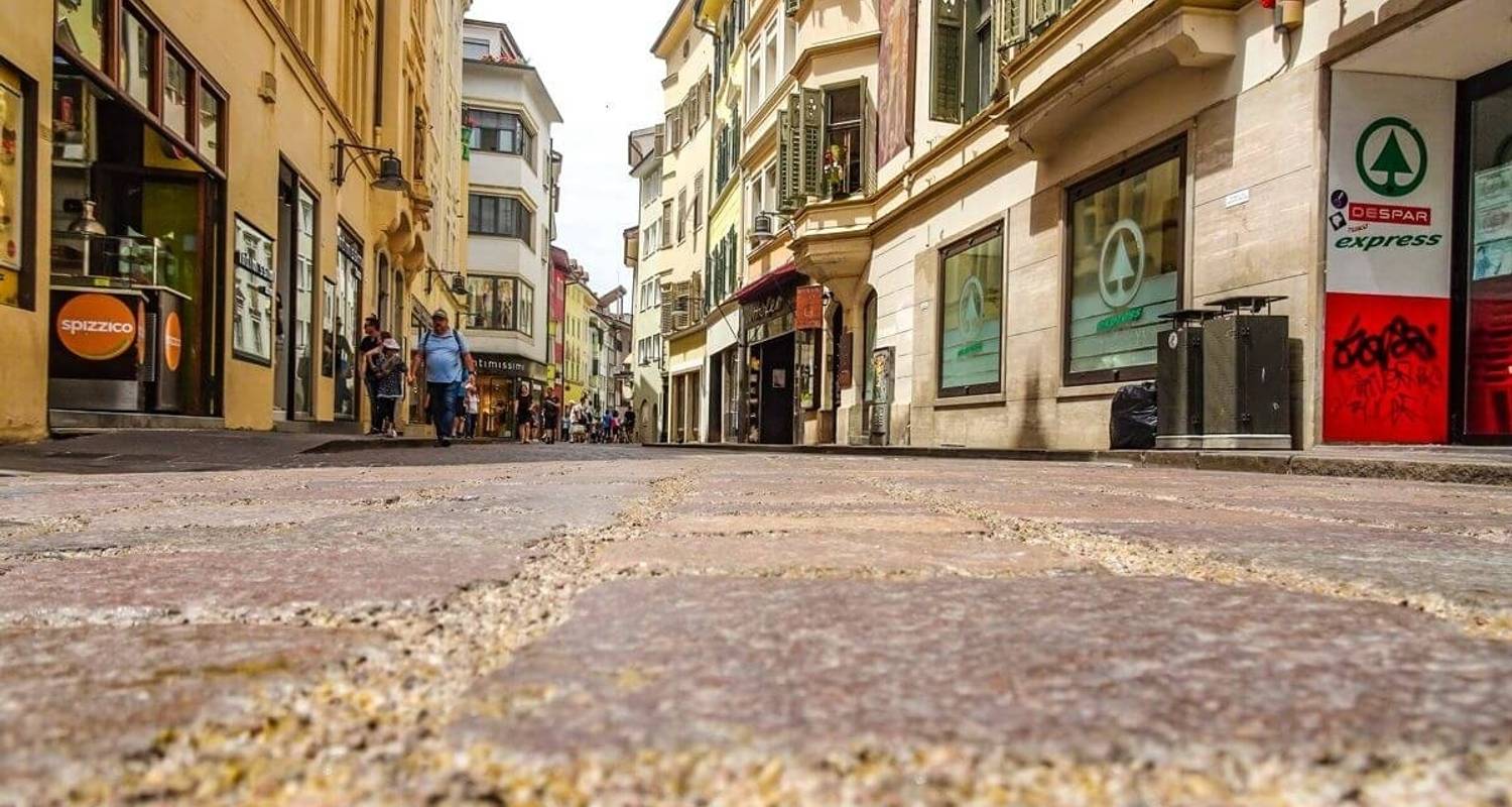 Innsbruck - Lake Garda Fruit and wine on the Adige Cycle Path