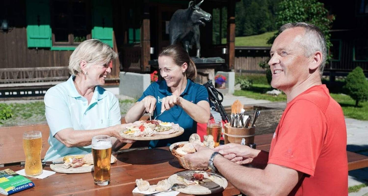 Pleasure hiking in the Salzkammergut with charm - (8 days)