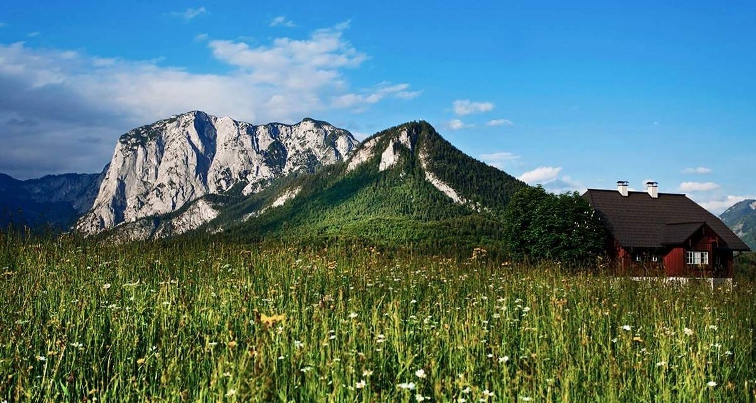Pleasure hiking in the Salzkammergut with charm - (8 days)