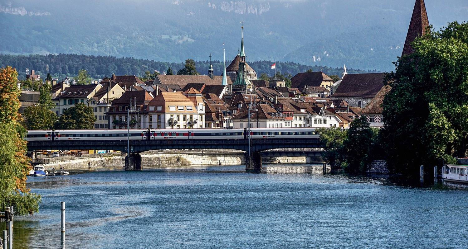Jura Höhenweg - from Regensberg to Solothurn (8 Days)