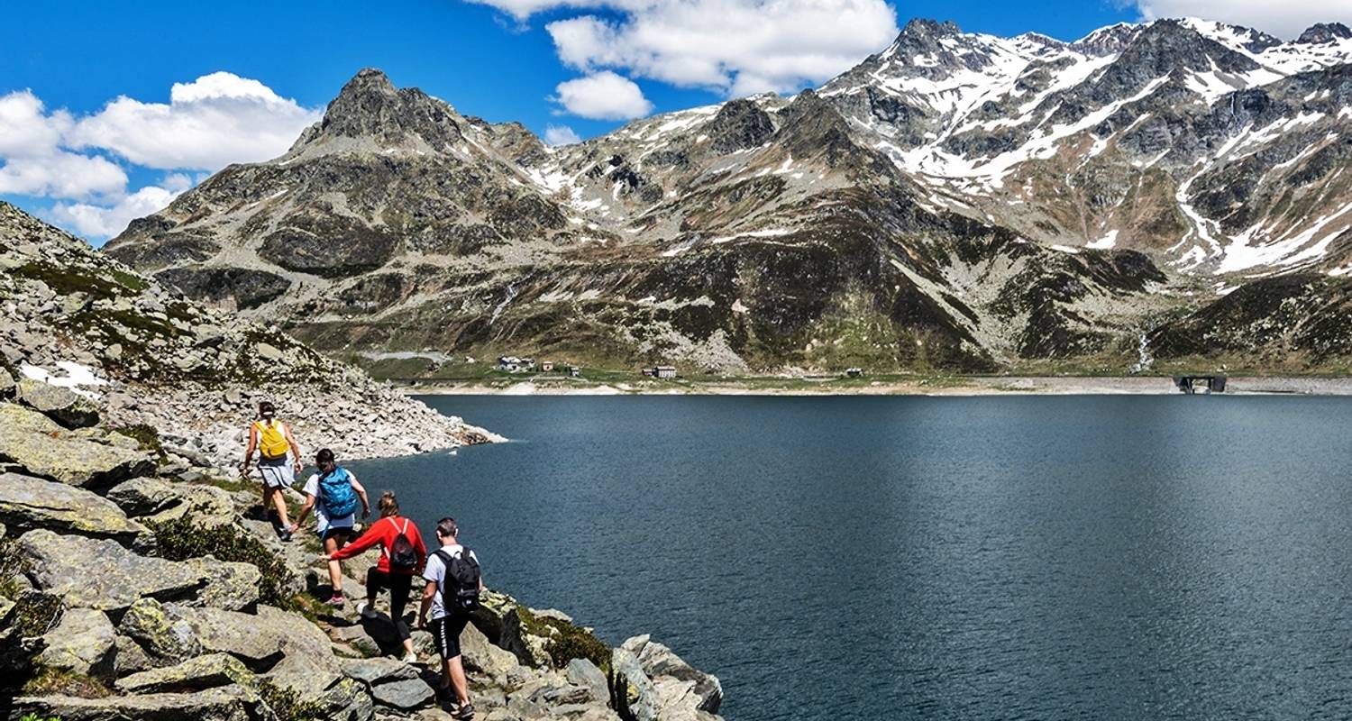 Trek sur Via Spluga - Randonnée pédestre autoguidée - Traventuria