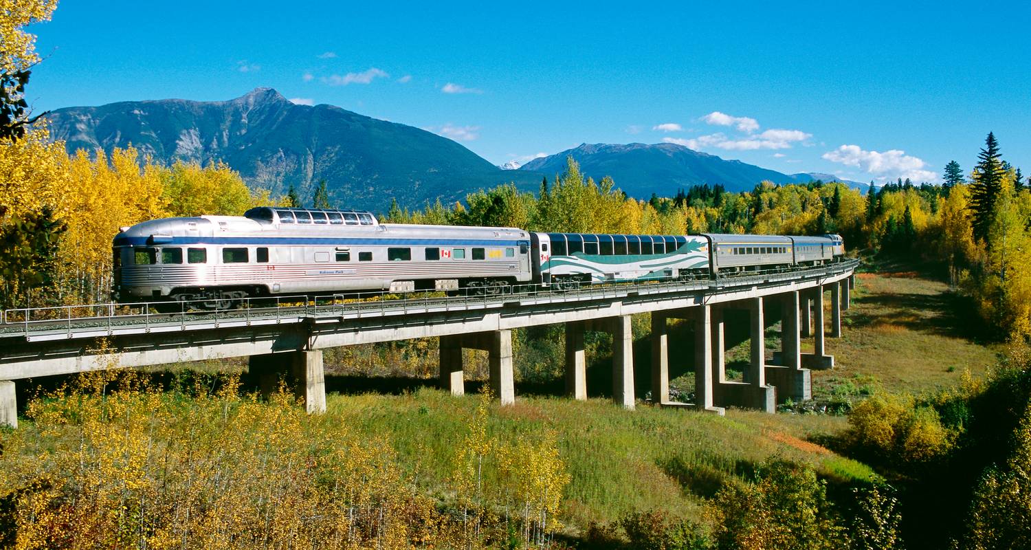 VIA Railway Experience｜5-Day VANCOUVER TO ROCKIES RAILWAY FULL EXPERIENCE TOUR - Calgary Tours