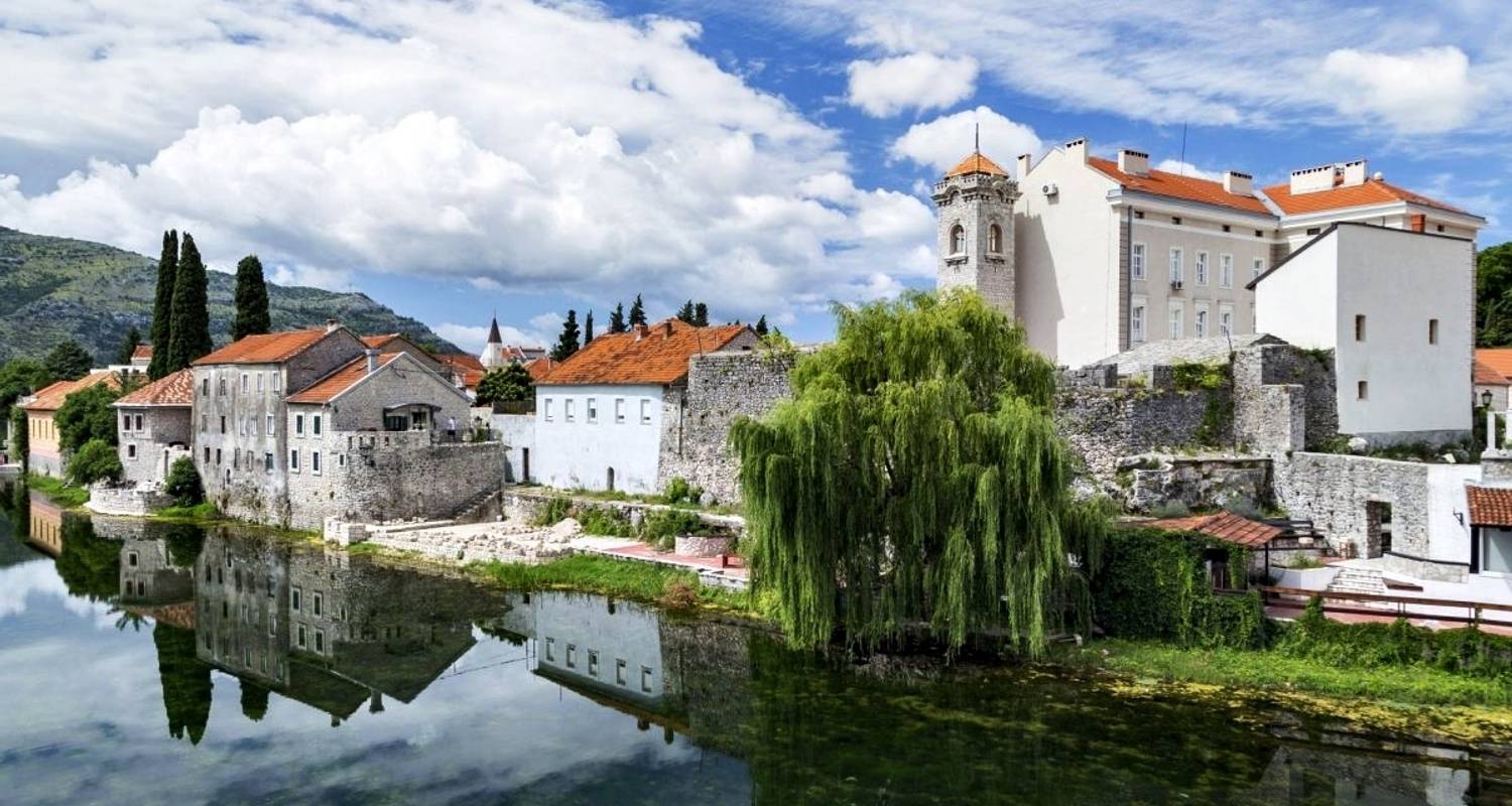 Circuito de 2 días para descubrir Bosnia en todas las estaciones desde Dubrovnik. Trebinje, Tvrdos, cueva de Vjetrenica, Zavala, Stolac, Radimlja, Riviera de Dubrovnik. Sitios de la UNESCO. - Monterrasol Travel