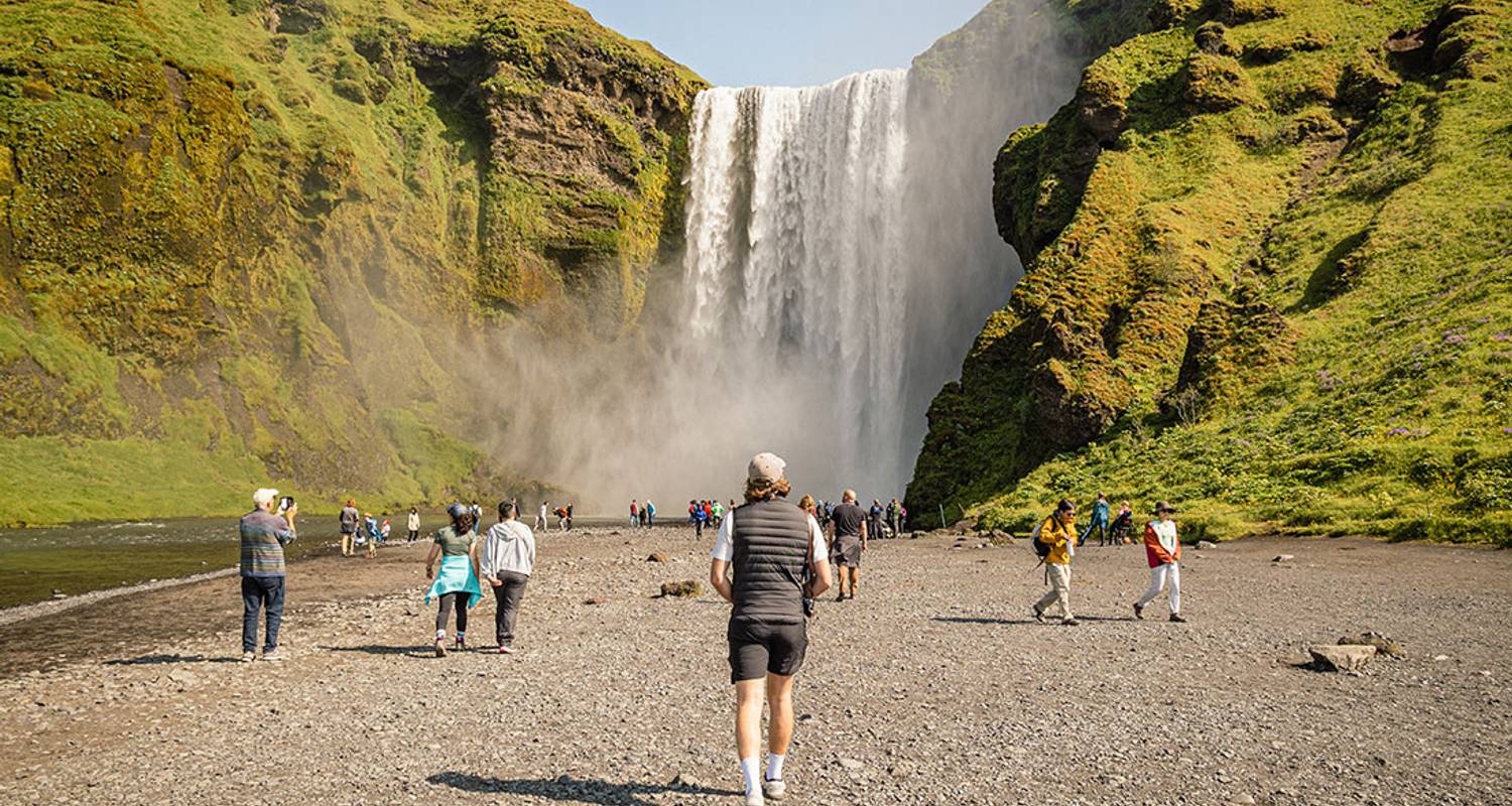 El Círculo Dorado de Islandia a fondo (11 destinations) - Intrepid Travel