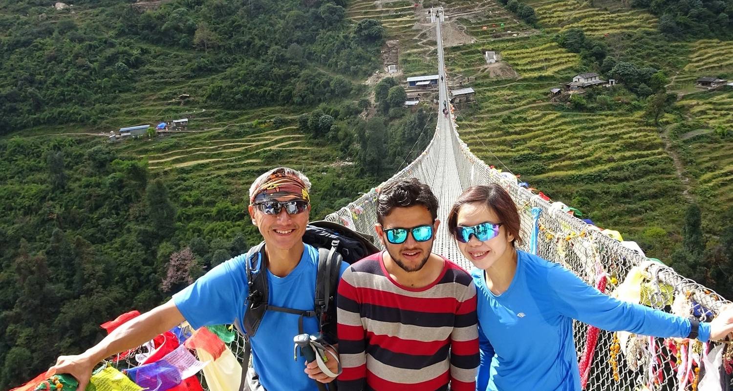 Trekking familial dans l'Annapurna - Actual Adventure Pvt. Ltd.