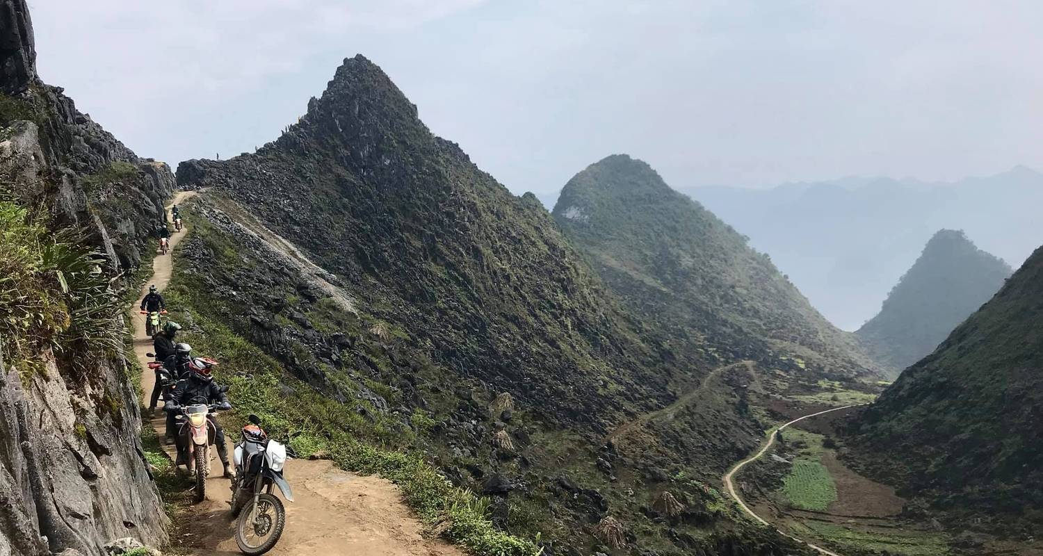 Circuito en moto de Hanoi a Ha Giang pasando por Dong Van, Meo Vac, Bao Lac, Ba Be y los lagos de Thac Ba - DNQ Travel