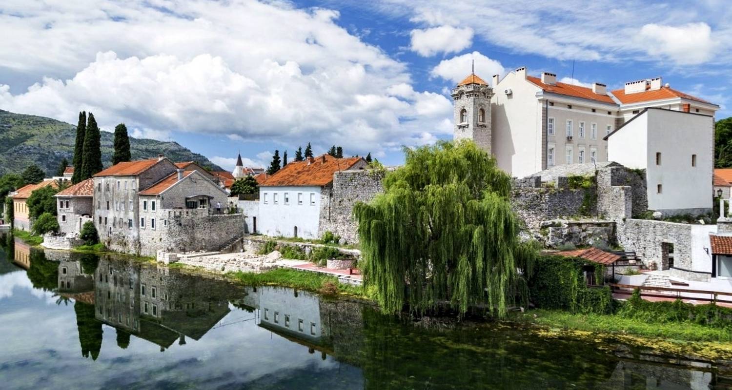 All seasons, Bosnia discovery 3 days tour from Trebinje. Mostar, Blagaj, Pocitelj, Vjetrenica Cave, Mogorjelo, Zavala, Tvrdos, Medjugorje, Stolac, Radimlja. UNESCO sites. Nature. Architecture. Culture. History. Wine. Cuisine