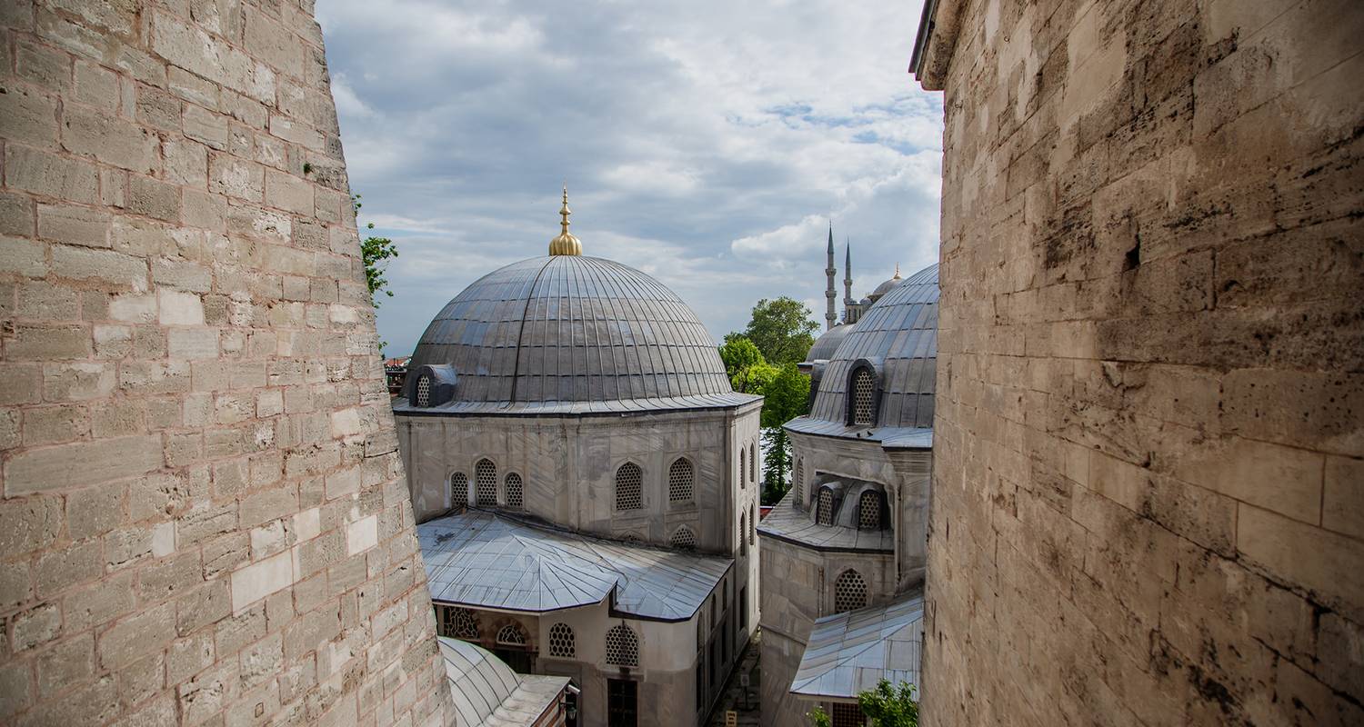 6 Day Special Islamic Tour Package - TravelShop Turkey