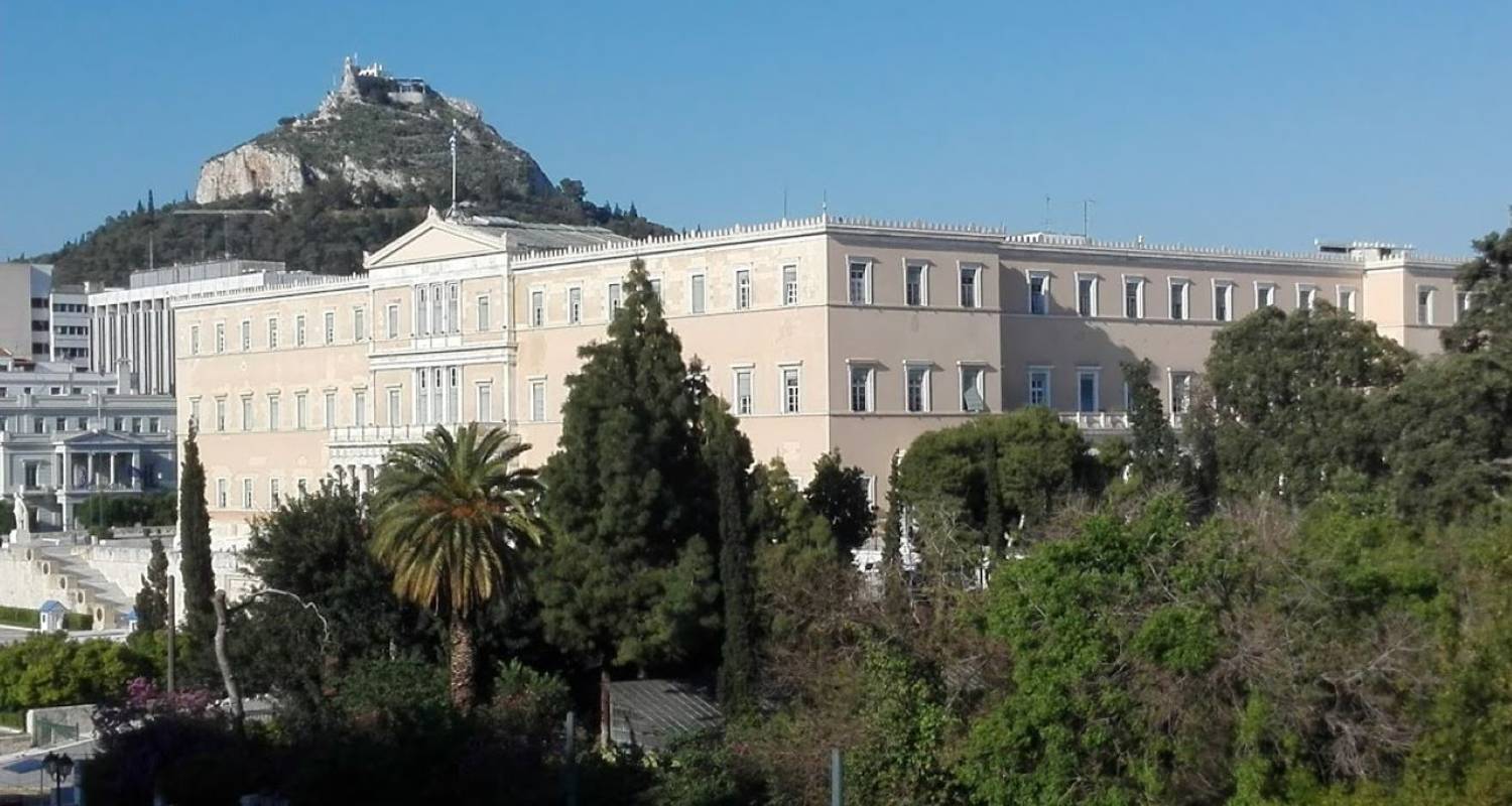 Athens to Crete and The Paradise Islands - Mykonos & Santorini - Mythos Holidays