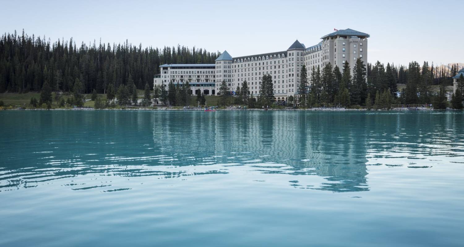 4-Day Rockies Winter Fun Tour - Romantic Fairmont | Lake Louise & Lake Minnewanka or Bubble Lake | - Calgary Tours