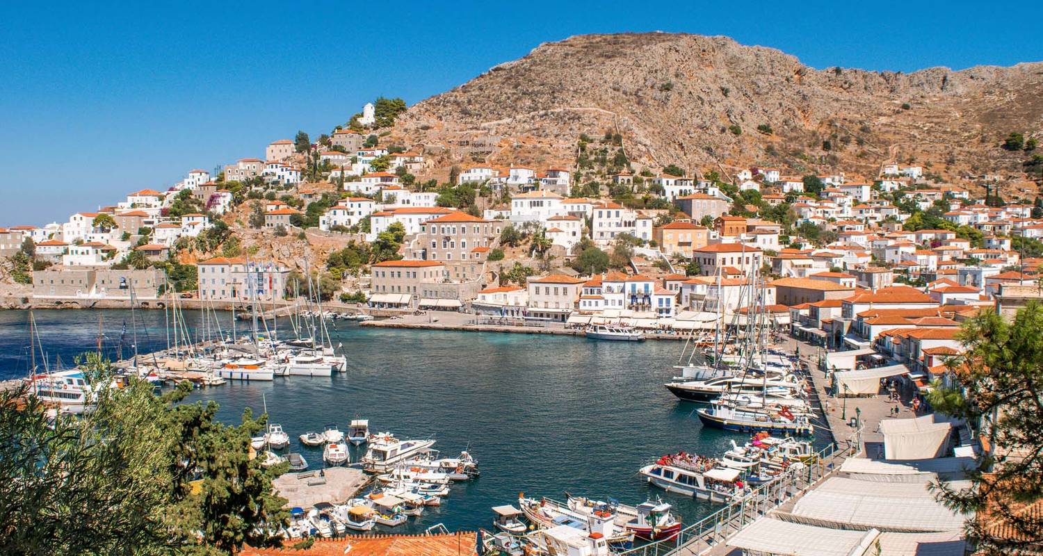 4 day tour to the Cosmopolitan Saronic Islands, Delphi, Meteora & Athens - Private Tours Greece