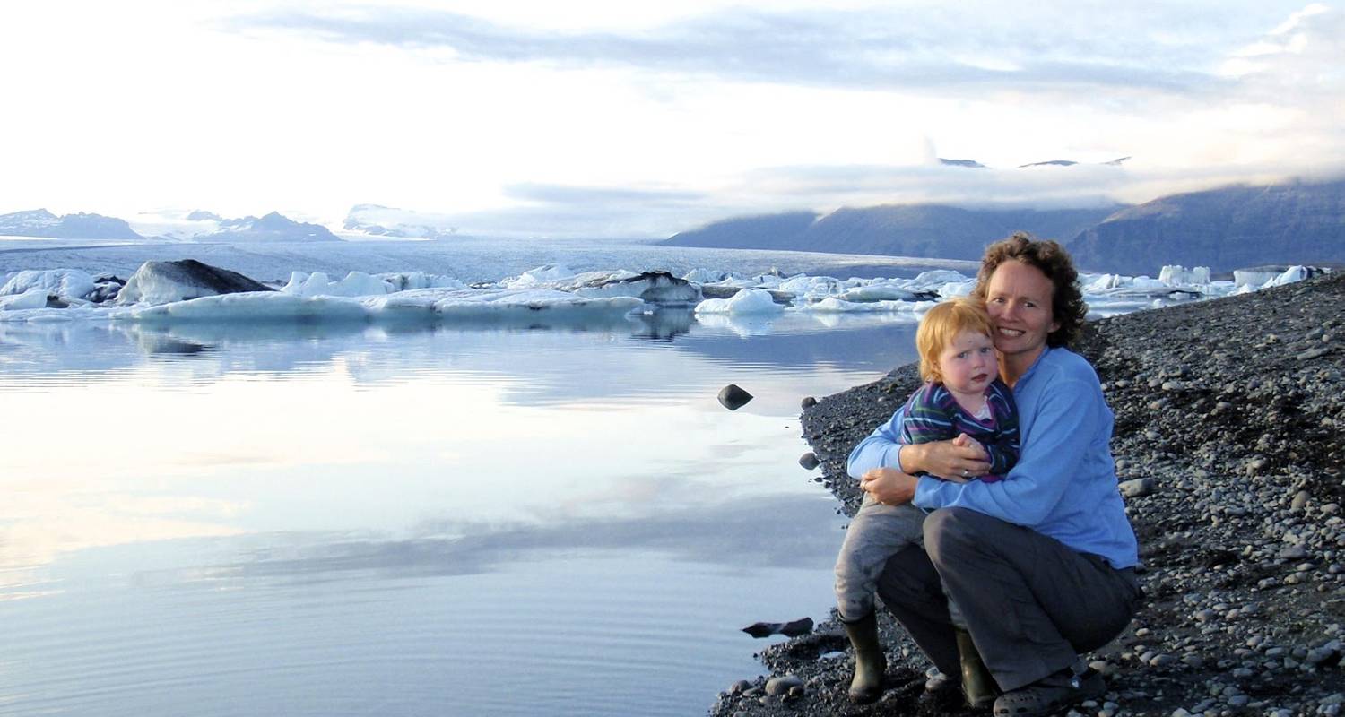 Familien-Winterreise (7 Tage) von Travelling Iceland (Code: 592960) -  TourRadar  TourRadar