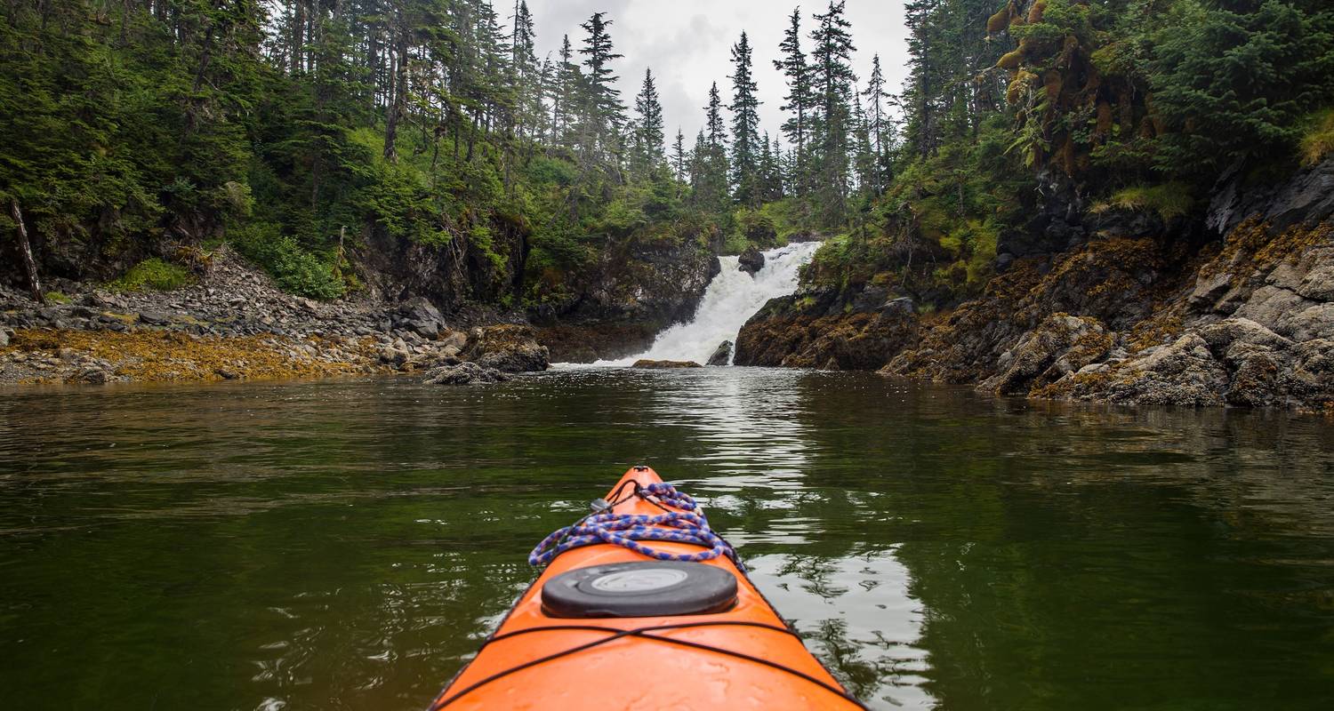 Hike Alaska: Valdez and Wrangell St Elias - G Adventures