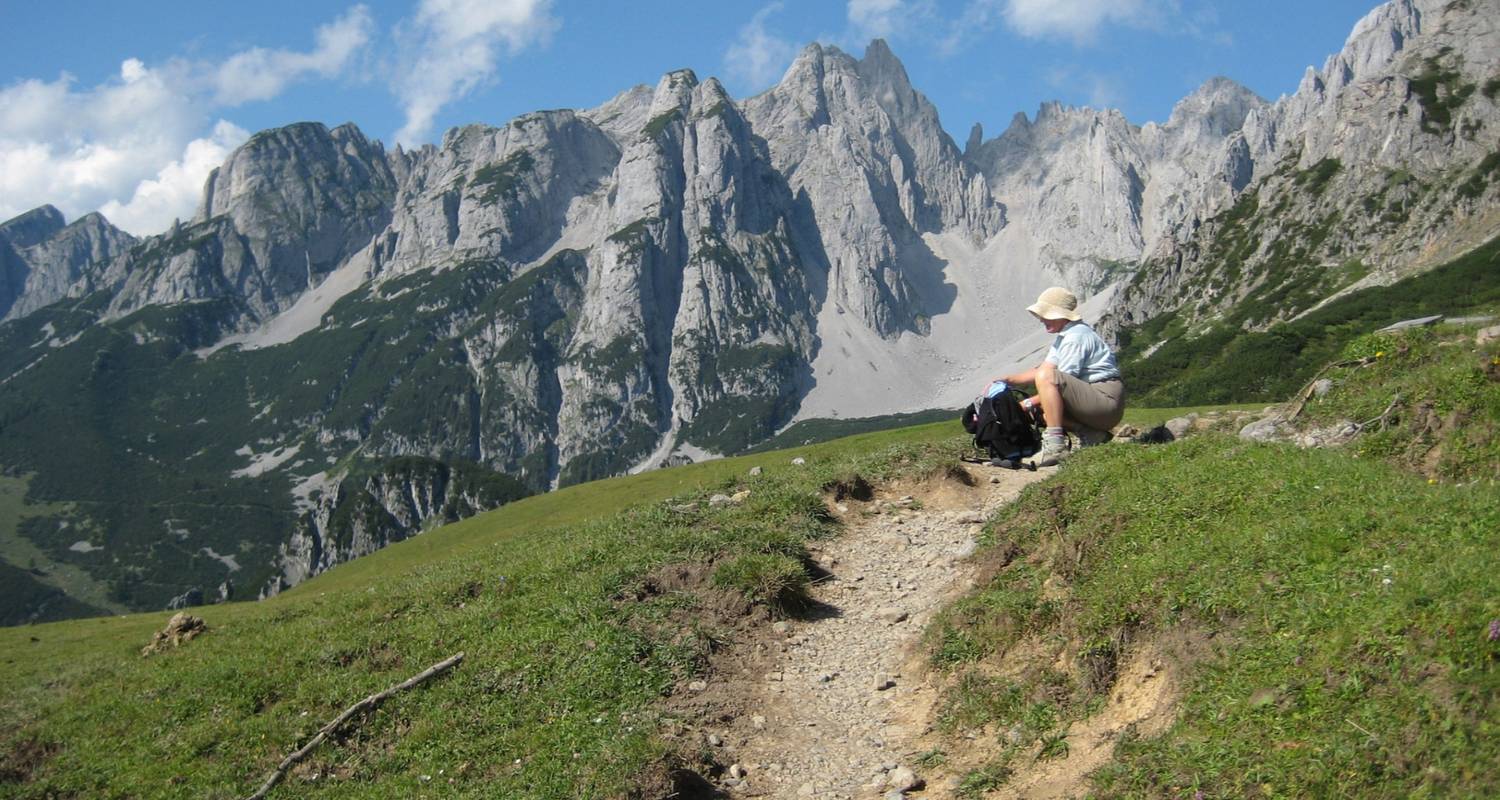 Summit tour with hike around the Gosaukamm (4 days)