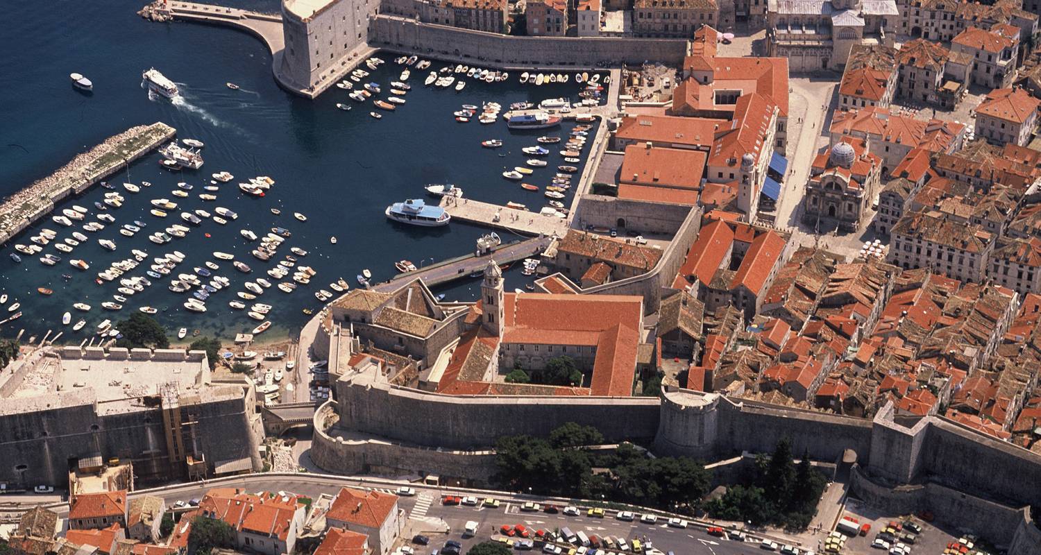 MINI ROUTE  – Trogir to Dubrovnik, MS ADRIATICA or EQUATOR or STELLA MARIS - Kompas