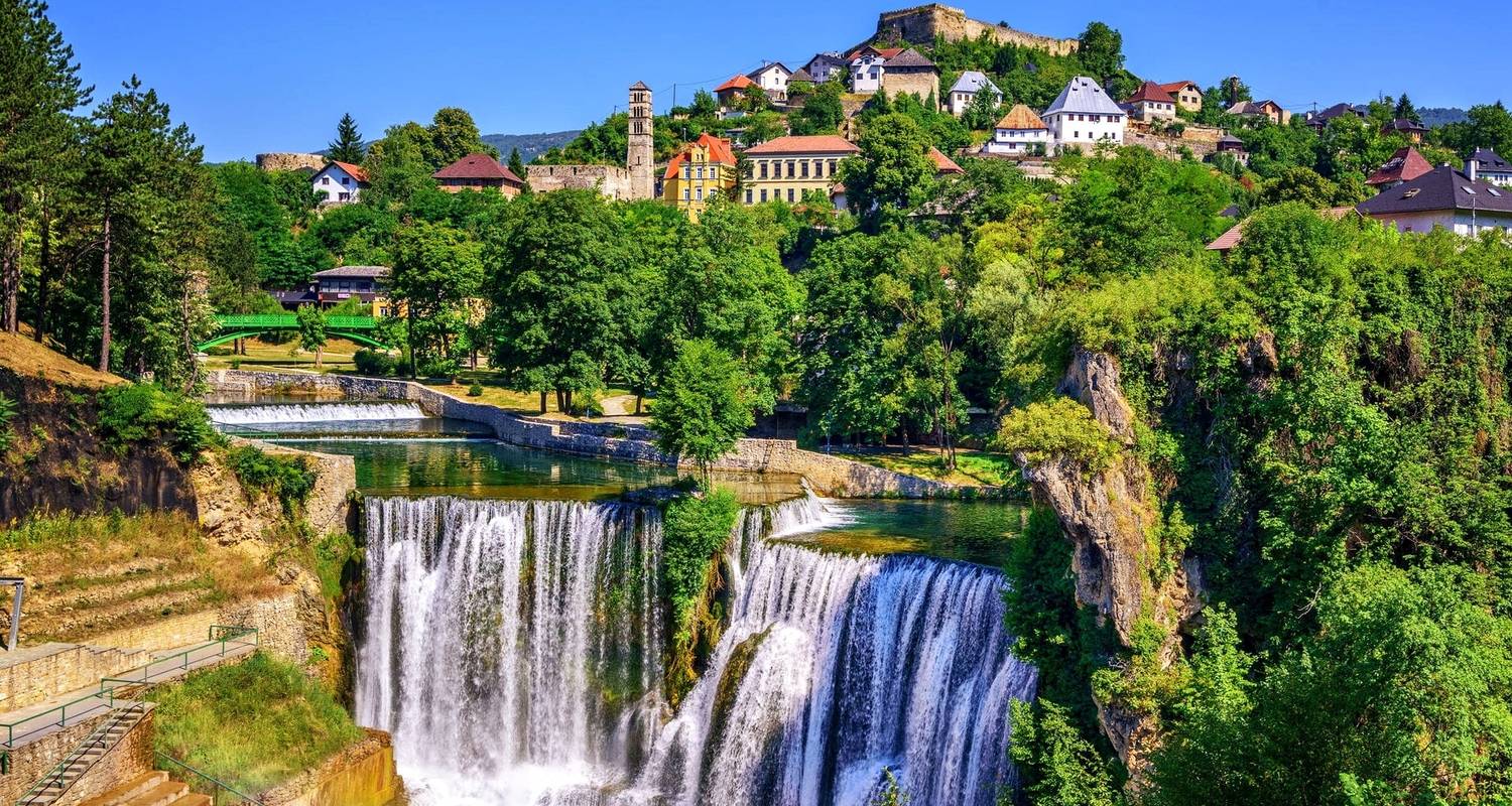 All seasons Bosnia discovery 5 days tour from Mostar. Blagaj, Vjetrenica, Trebinje, Tvrdos, Visegrad, Sarajevo, Travnik, Jajce.