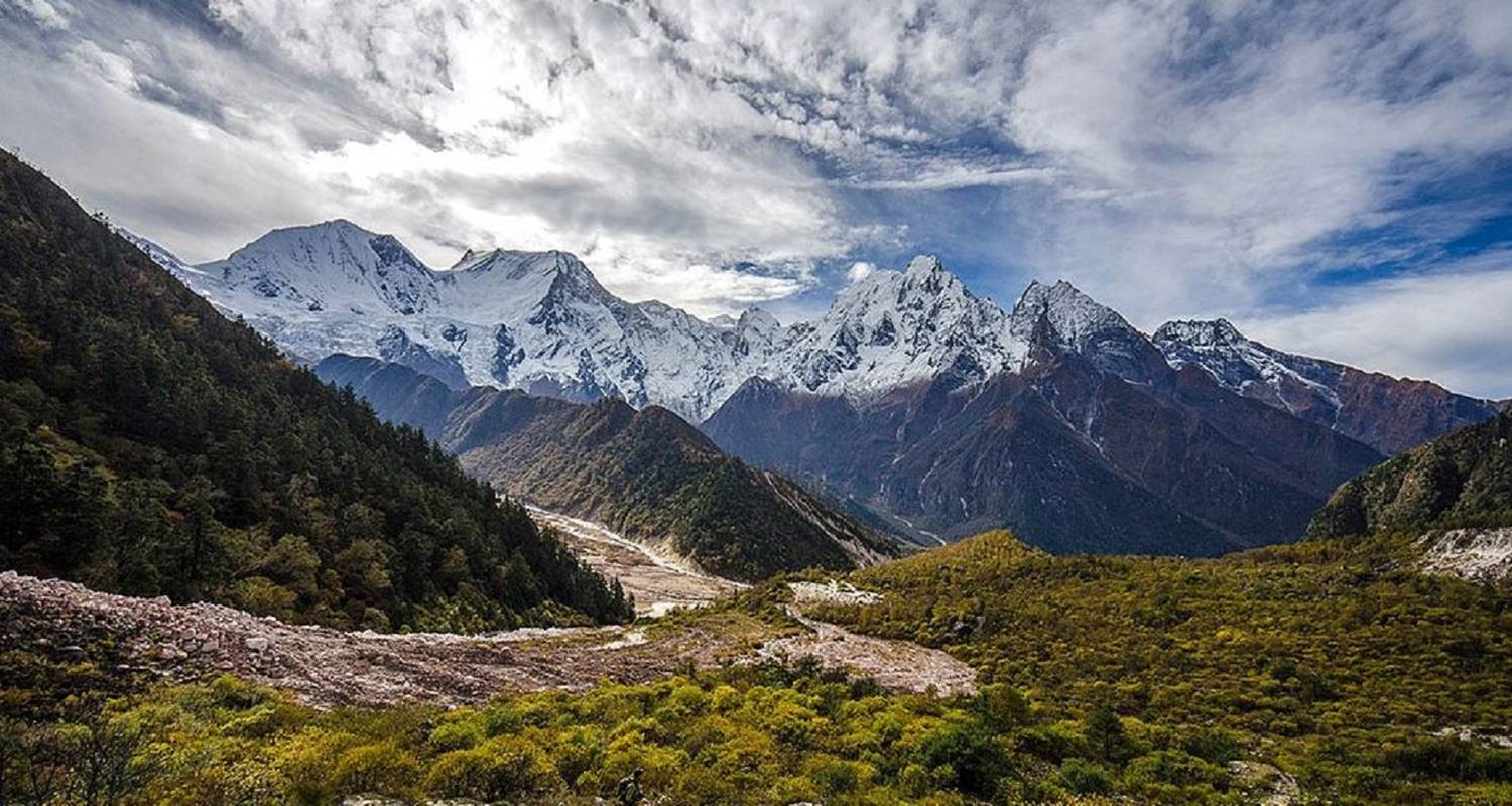 Senderismo Manasalu valle del Tsum paso de Larkya la - Amazing Authentic Treks 