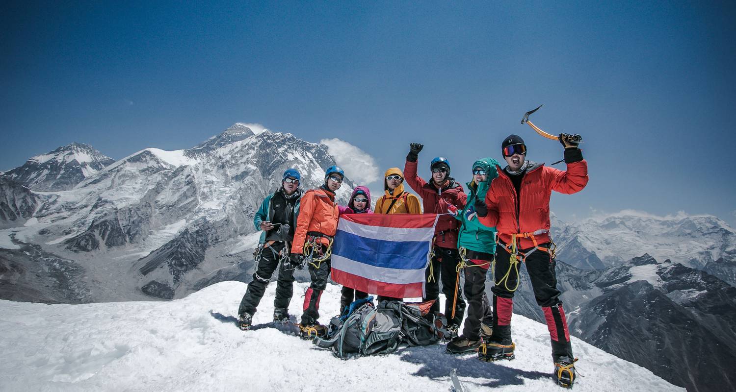 Lobuche East Peak Besteigung mit Everest Base Camp Trek - Peregrine Treks and Expedition Pvt Ltd