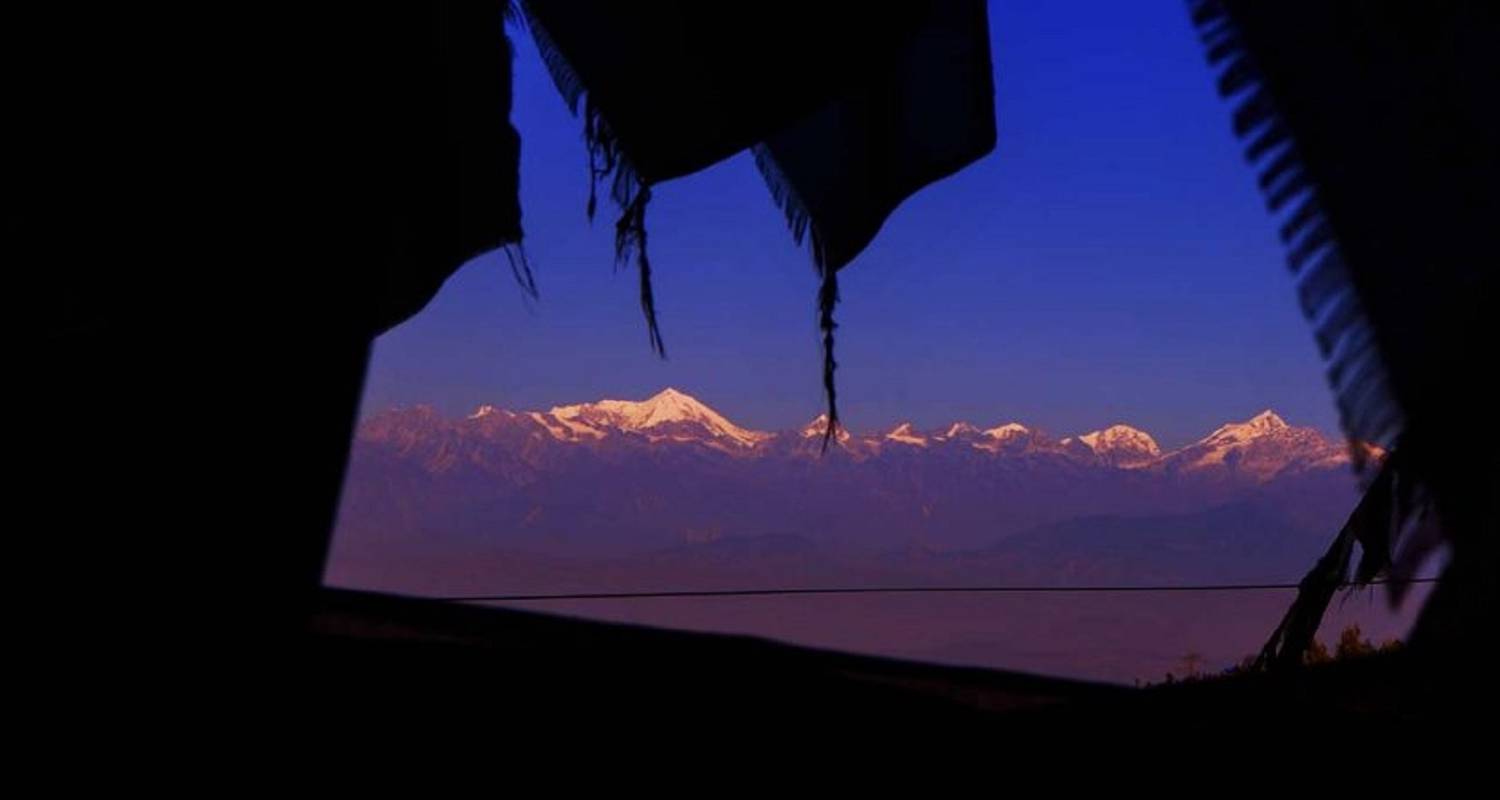 Visita la cueva de meditación Temal del Gurú Rimpoche Padmashambava - Amazing Authentic Treks 