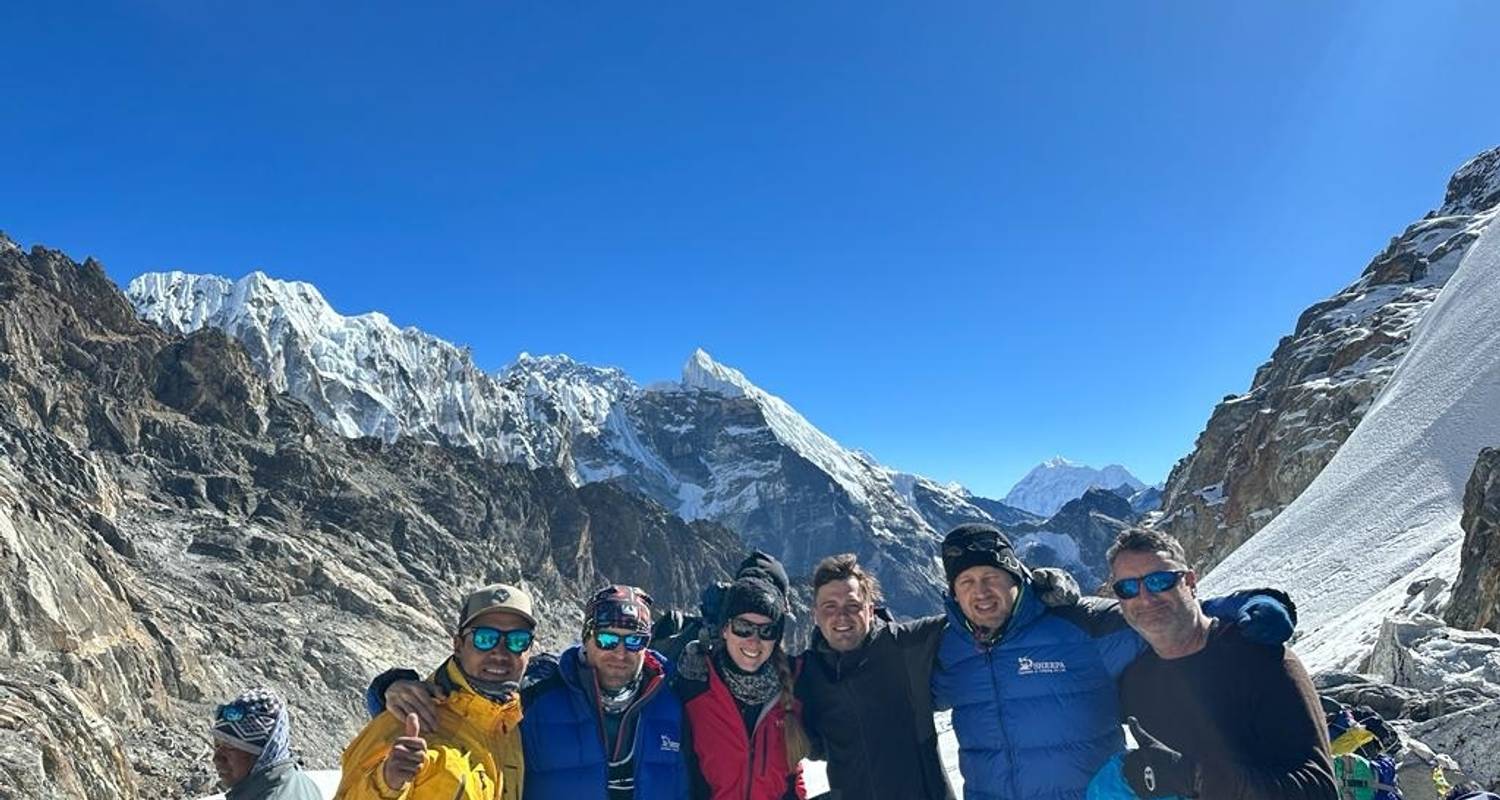 Trek du camp de base de l'Everest - 9 jours - Sherpa Expedition Teams