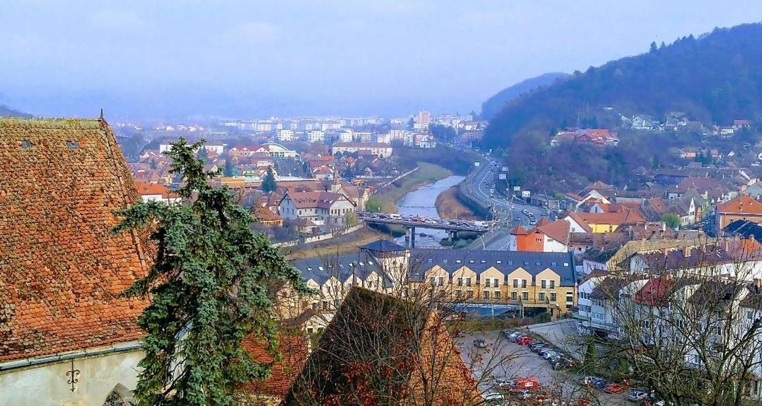 Classic Romania Explorer 8-Day Private Tour from Bucharest with Airport Pickup